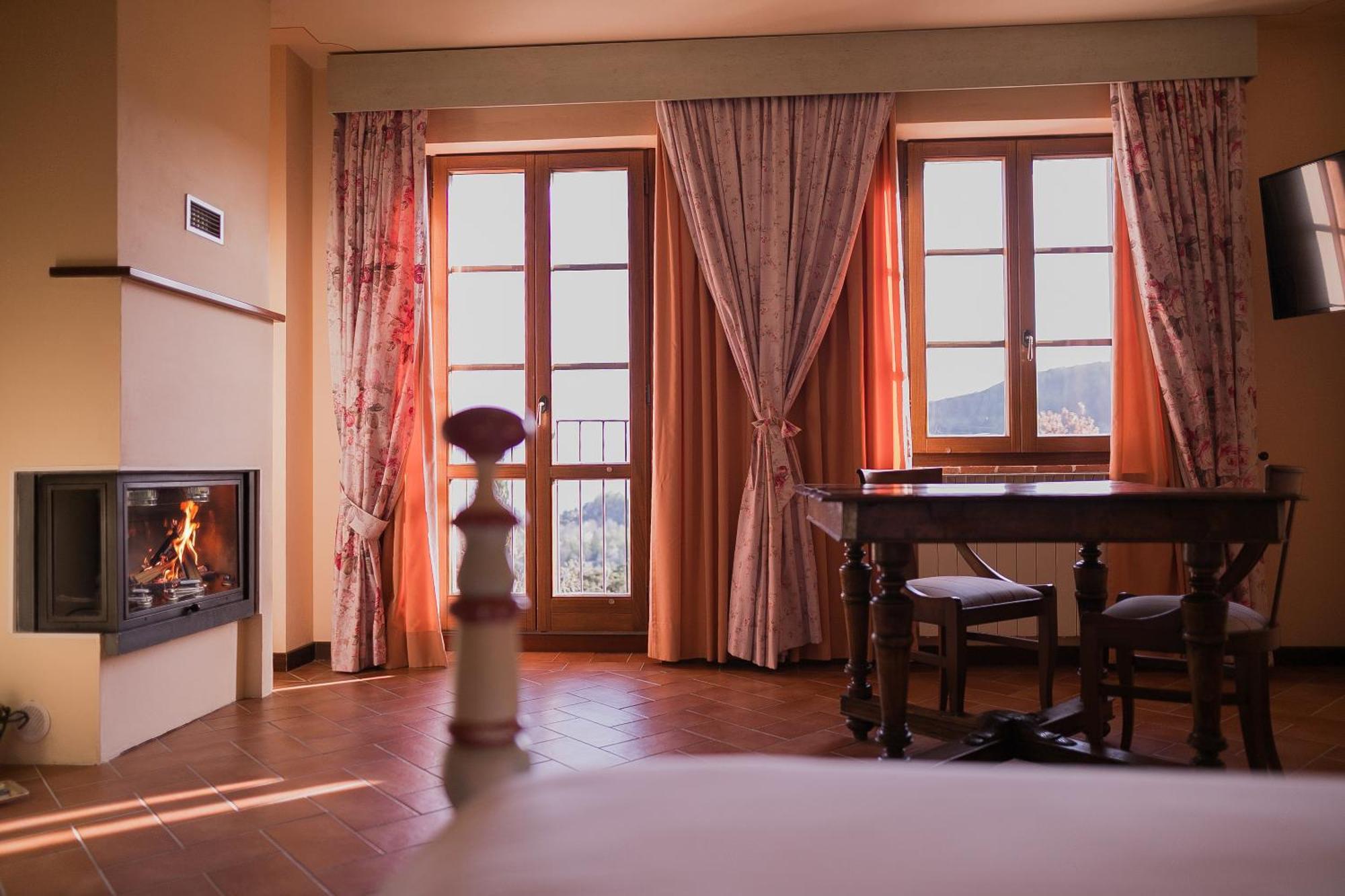 Borgo I Tre Baroni - Spa Suites & Resort ป็อปปี ภายนอก รูปภาพ