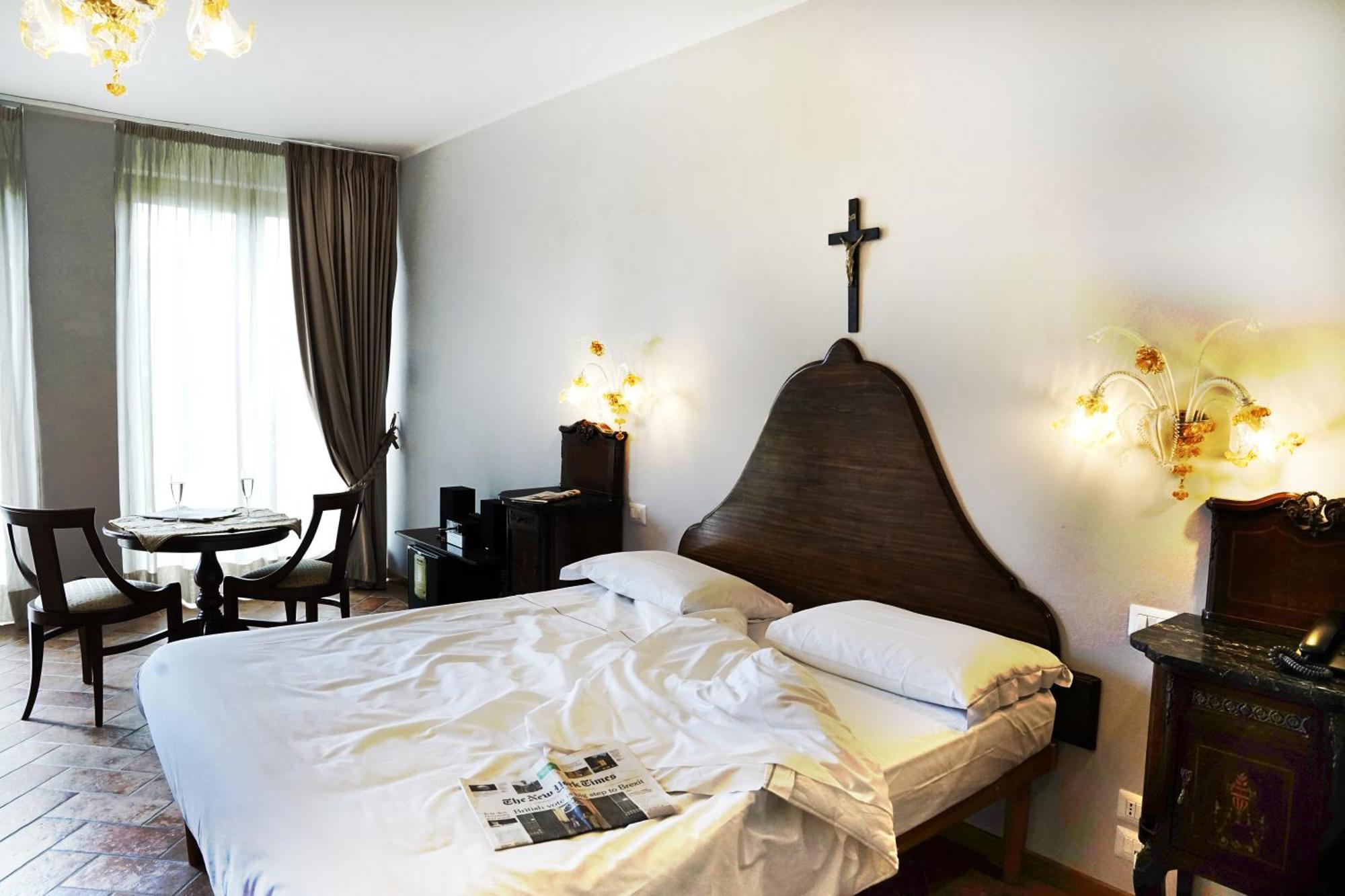 Borgo I Tre Baroni - Spa Suites & Resort ป็อปปี ห้อง รูปภาพ